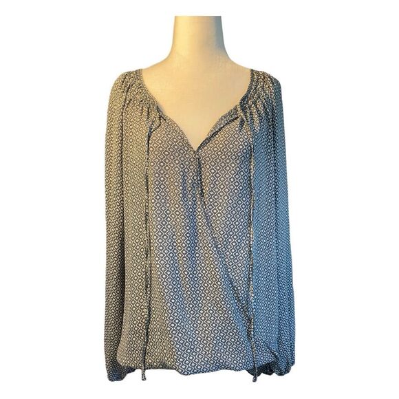 Max Studio Floral Print Blouse Blue Gray Chiffon Faux Wrap Long Sleeve V-Neck S - Picture 1 of 11